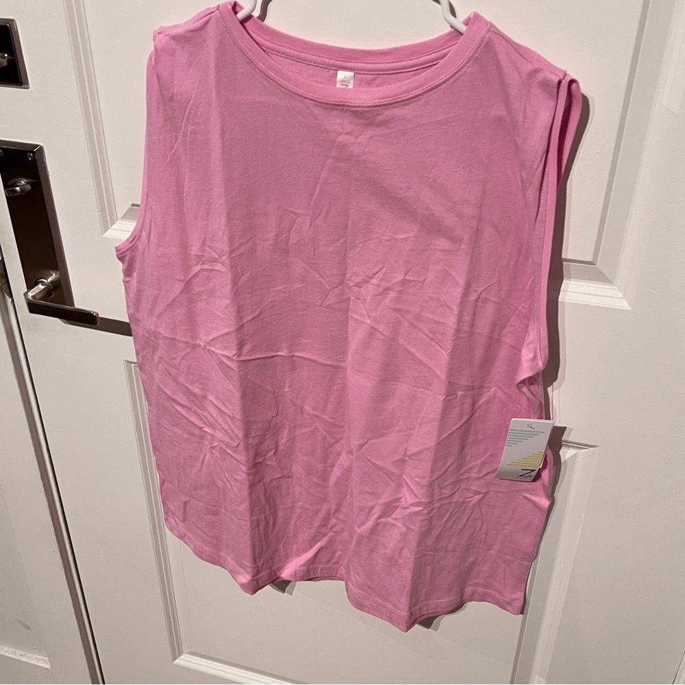 Women's Sleeveless Pink Tank Top